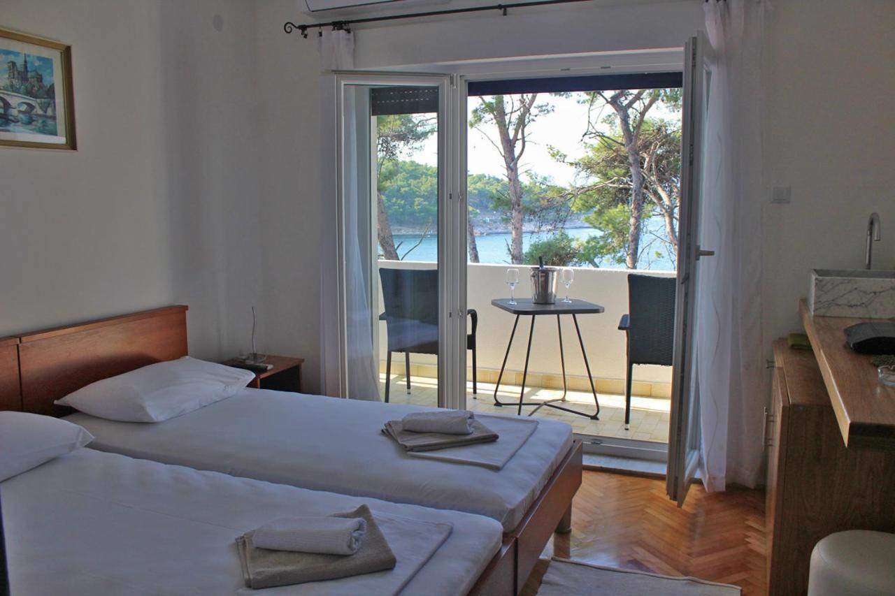 Covahouse Apartment Jelsa  Exterior photo