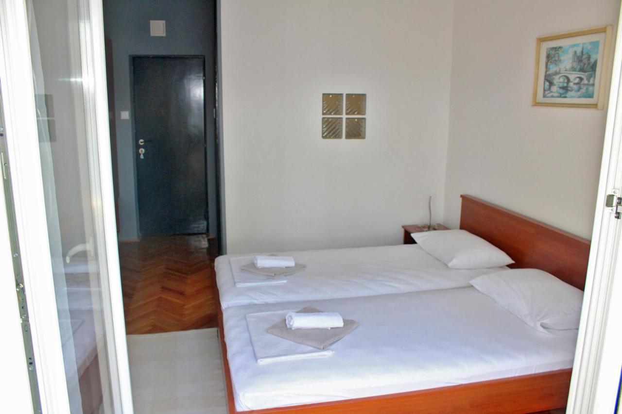 Covahouse Apartment Jelsa  Exterior photo